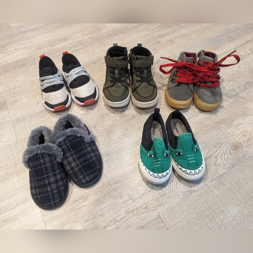 Toddler boy shoe lot size 7
